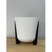 Сучасні вазони Form Plastic на ніжках Білий